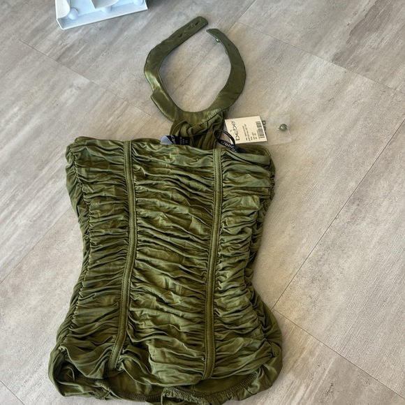 NWT Bebe Chartreuse/Olive Green Halter Blouse - Picture 6 of 8